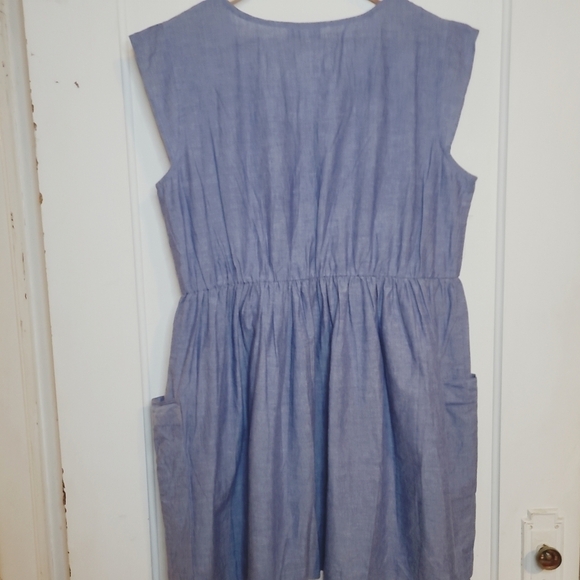 Earthbound Smocked Embroidered Front, Tie Neck Dress Large. - Picture 4 of 10